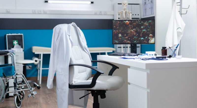 Gráfico ilustrativo mostrando a redução de no-shows em clínicas de saúde com técnicas eficazes