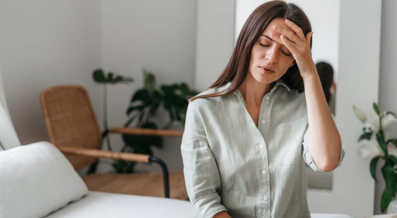 Imagem de medicamentos para tratamento da dor de cabeça, incluindo paracetamol, dipirona, ibuprofeno e ácido acetilsalicílico